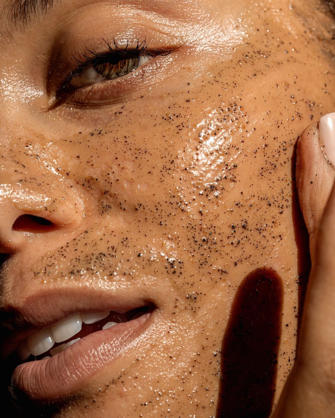 Manfaat Exfoliasi Wajah untuk Kesehatan Kulit